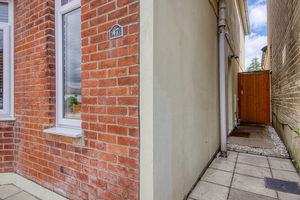 Front External- click for photo gallery